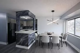 1840 Huntington Blvd, Hoffman Estates, IL 60169 - Photo 5