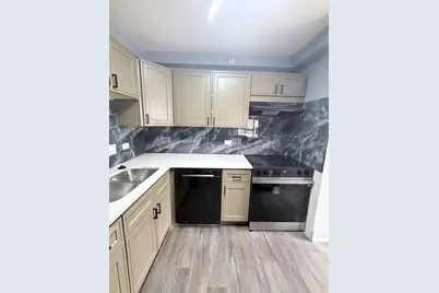 1840 Huntington Boulevard #203, Hoffman Estates, IL 60169 - Photo 7