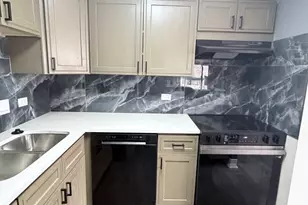 1840 Huntington Blvd, Hoffman Estates, IL 60169 - Photo 9