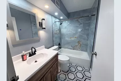 1840 Huntington Boulevard #203, Hoffman Estates, IL 60169 - Photo 15