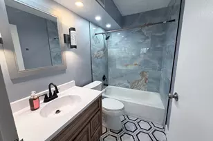 1840 Huntington Blvd, Hoffman Estates, IL 60169 - Photo 15