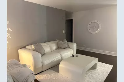 1057 Carpenter Court, Elk Grove Village, IL 60007 - Photo 3