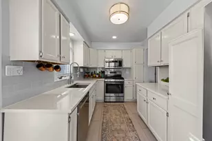 151 E Rd, Glen Ellyn, IL 60137 - Photo 9