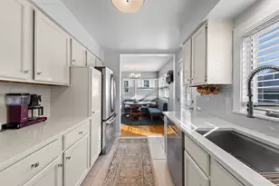 151 E Rd, Glen Ellyn, IL 60137 - Photo 11