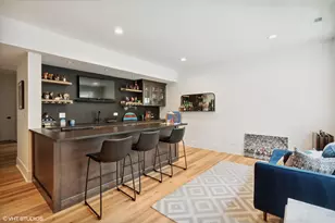 964 S Hillside Ave, Elmhurst, IL 60126 - Photo 17