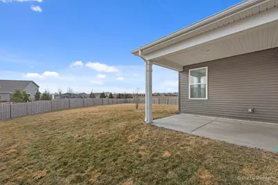 927 Plateau Drive, Pingree Grove, IL 60140 - Photo 33