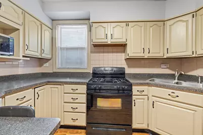 2207 N Nagle Avenue, Chicago, IL 60707 - Photo 9