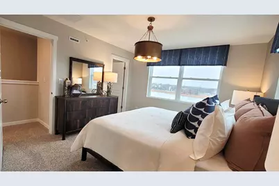 2220 Lakeshore Drive, Schaumburg, IL 60173 - Photo 21