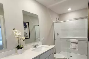 2220 Lake Shore Dr, Schaumburg, IL 60173 - Photo 15