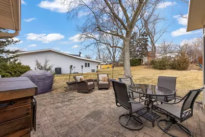 706 Crest Lane, Lisle, IL 60532 - Photo 23