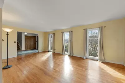 706 Crest Lane, Lisle, IL 60532 - Photo 3