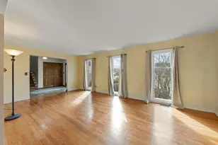 706 Crest Ln, Lisle, IL 60532 - Photo 3