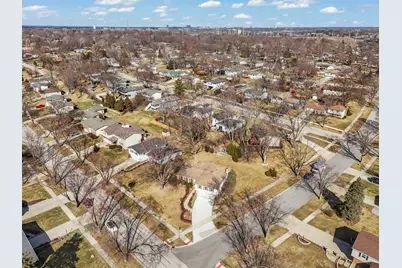 706 Crest Lane, Lisle, IL 60532 - Photo 31