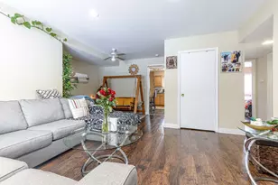 9396 Bay Colony Dr, Des Plaines, IL 60016 - Photo 7