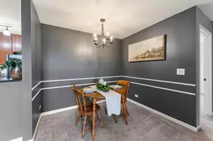 208 Glengarry Dr, Bloomingdale, IL 60108 - Photo 7