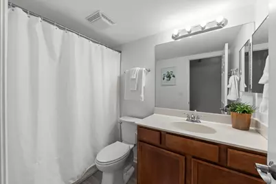 208 Glengarry Drive #302, Bloomingdale, IL 60108 - Photo 13