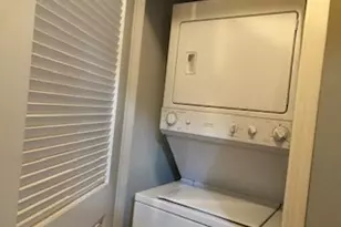 343 E 25th Pl, Chicago, IL 60616 - Photo 11