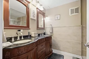 2200 S Stewart Ave, Lombard, IL 60148 - Photo 9