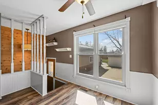 360 E Patton St, Paxton, IL 60957 - Photo 13