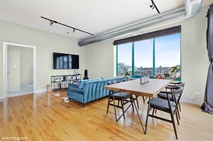 920 W Madison St, Chicago, IL 60607 - Photo 5