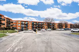 940 Holbrook Rd, Homewood, IL 60430 - Photo 1