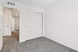 543 Yosemite Wy, Mundelein, IL 60060 - Photo 15