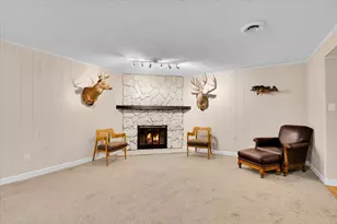 196 Shoreline Rd, Lake Barrington, IL 60010 - Photo 19