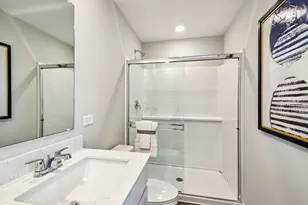 2227 Waters Edge Dr, Schaumburg, IL 60173 - Photo 27