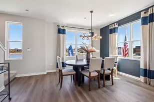 2227 Waters Edge Dr, Schaumburg, IL 60173 - Photo 7