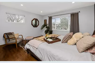 6323 N Kirkwood Avenue, Chicago, IL 60646 - Photo 9