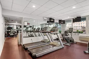 111 E Chestnut St, Chicago, IL 60611 - Photo 39