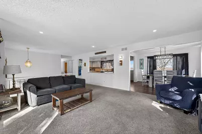 6059 Pioneer Terrace, Dekalb, IL 60115 - Photo 9