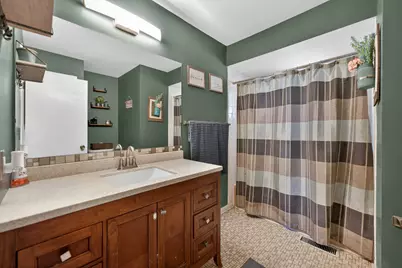 6059 Pioneer Terrace, Dekalb, IL 60115 - Photo 19