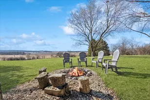 35 Eagle View Ln, Oswego, IL 60543 - Photo 35