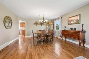 35 Eagle View Ln, Oswego, IL 60543 - Photo 9