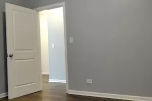 5725 S Green St, Chicago, IL 60621 - Photo 7