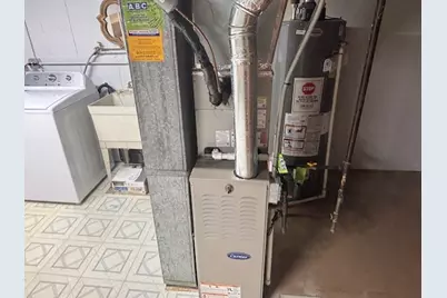 211 Applewood Lane, Bloomingdale, IL 60108 - Photo 13