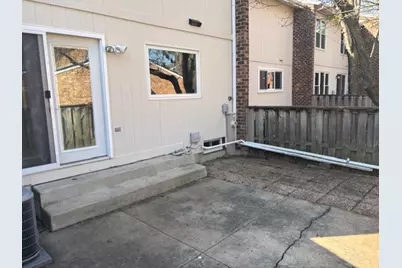 211 Applewood Lane, Bloomingdale, IL 60108 - Photo 5