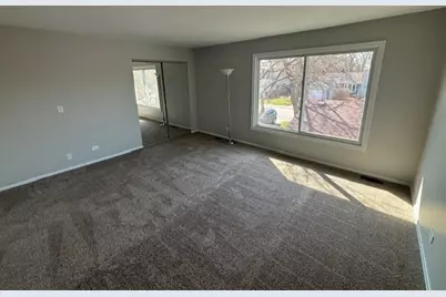 211 Applewood Lane, Bloomingdale, IL 60108 - Photo 23