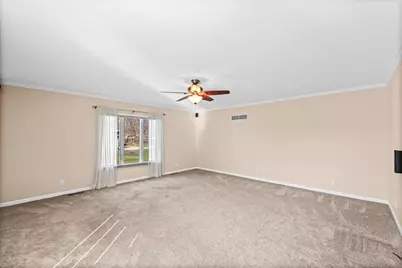 1019 N Sangamon Avenue, Gibson City, IL 60936 - Photo 13