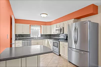 1019 N Sangamon Avenue, Gibson City, IL 60936 - Photo 9