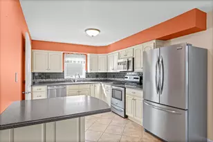 1019 N Sangamon Ave, Gibson City, IL 60936 - Photo 9