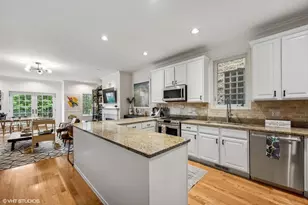 630 W Wrightwood Ave, Chicago, IL 60614 - Photo 9