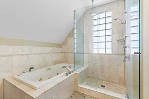 1903 W Berteau Ave, Chicago, IL 60613 - Photo 21