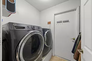 26W055 Cree Ln, Wheaton, IL 60189 - Photo 15