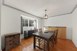 26W055 Cree Ln, Wheaton, IL 60189 - Photo 9