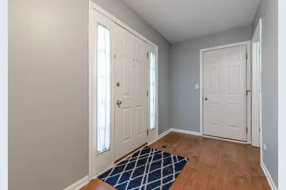 12 Sommerset Lane, Lincolnshire, IL 60069 - Photo 5