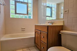 1111 N Harlem Ave, Oak Park, IL 60302 - Photo 9