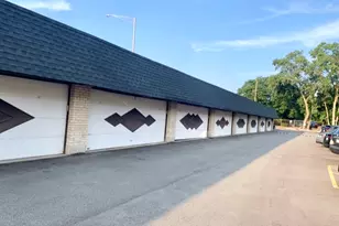 11107 S 84th Ave, Palos Hills, IL 60465 - Photo 7