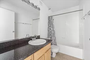 200 N Dearborn St, Chicago, IL 60601 - Photo 15